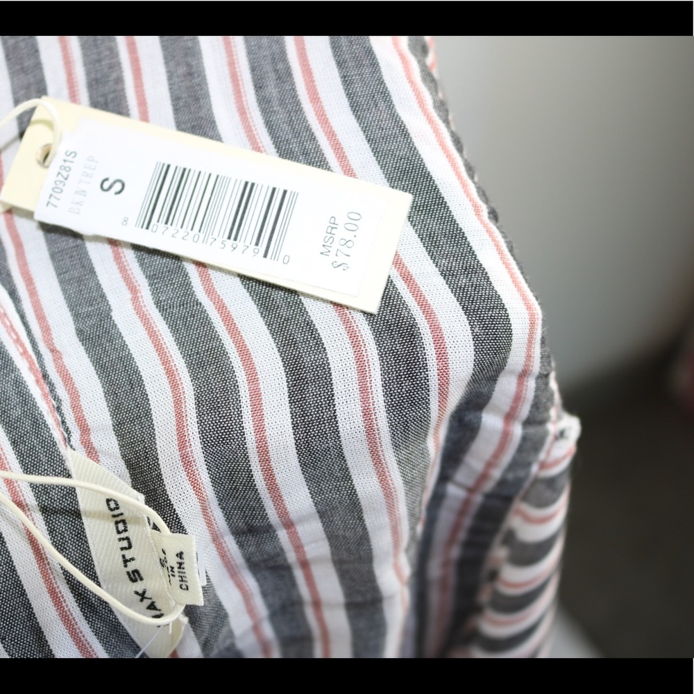 Max Studio Button-Down Top - Picture 6 of 8